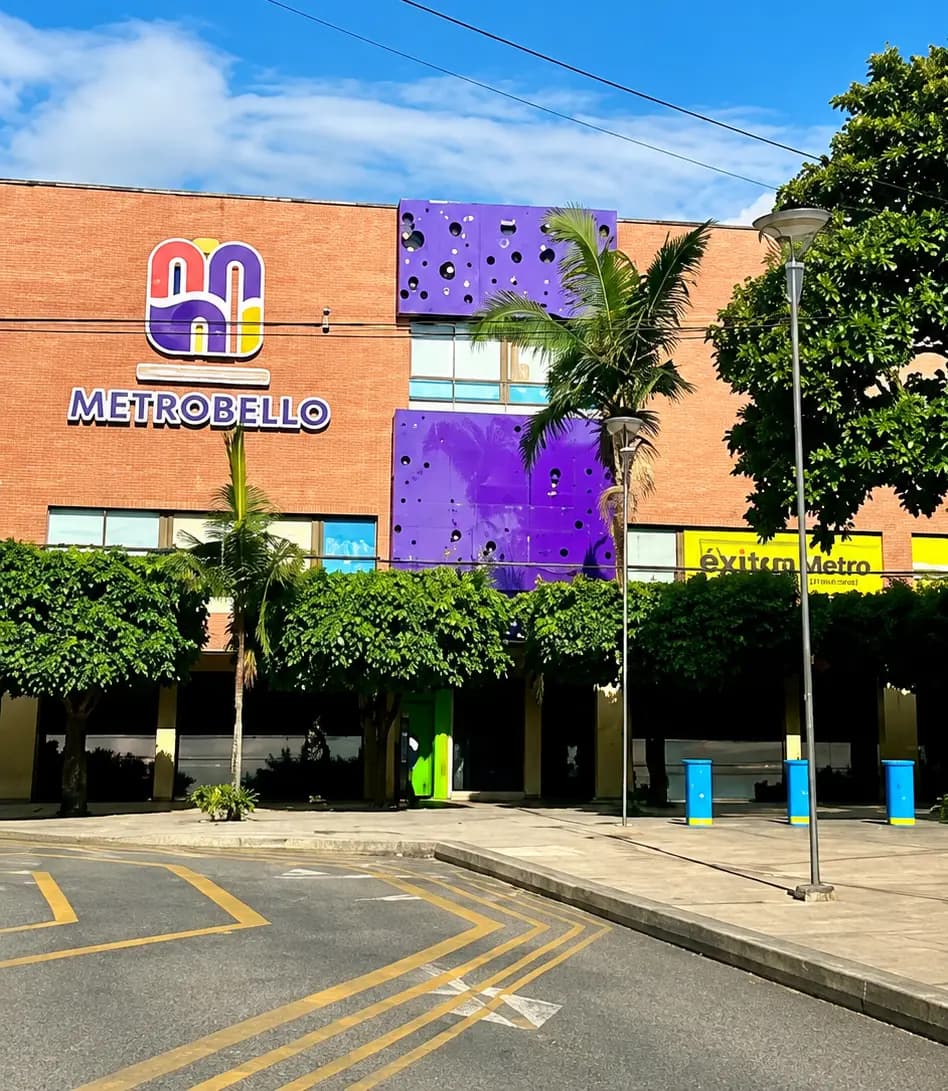 Fachada del Centro Comercial Metro Bello